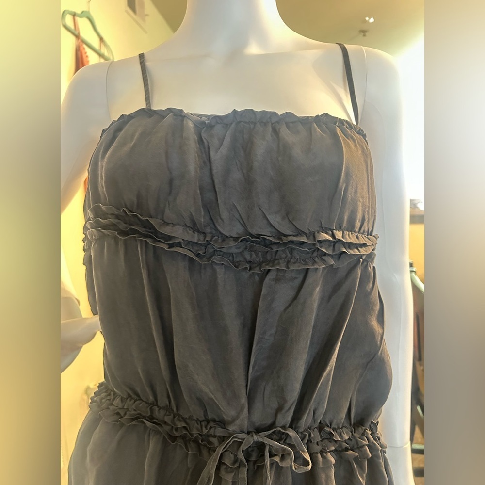 Theory Mini Ruffle Silk
Cami Dress size 4 Black MN
Used - Picture 6 of 8